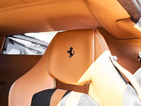 Used 2020 Ferrari F8 Tributo image 52