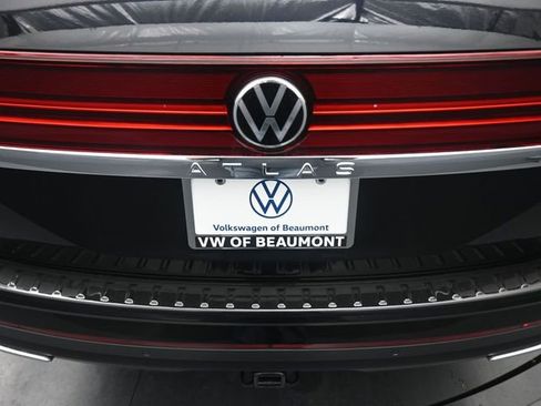 New 2026 Volkswagen Atlas SEL image 12