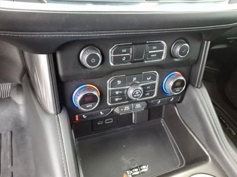 Used 2022 Chevrolet Tahoe Z71 w/ Z71 Off-Road Package image 35