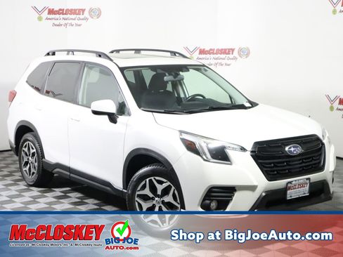 Used 2022 Subaru Forester Premium AWD/4WD image 1