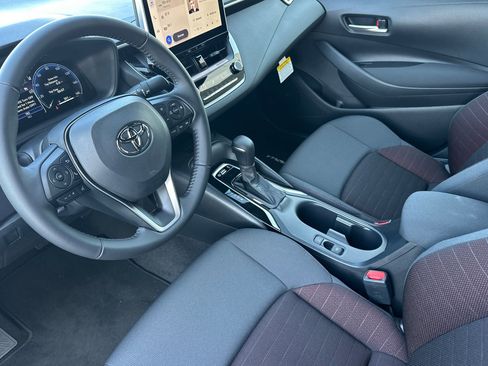 Certified 2026 Toyota Corolla SE w/ SE Package image 9