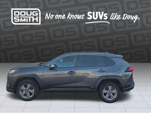 Used 2024 Toyota RAV4 XLE image 2