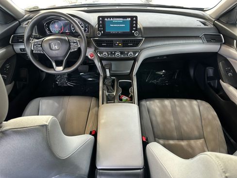 Used 2019 Honda Accord EX image 11