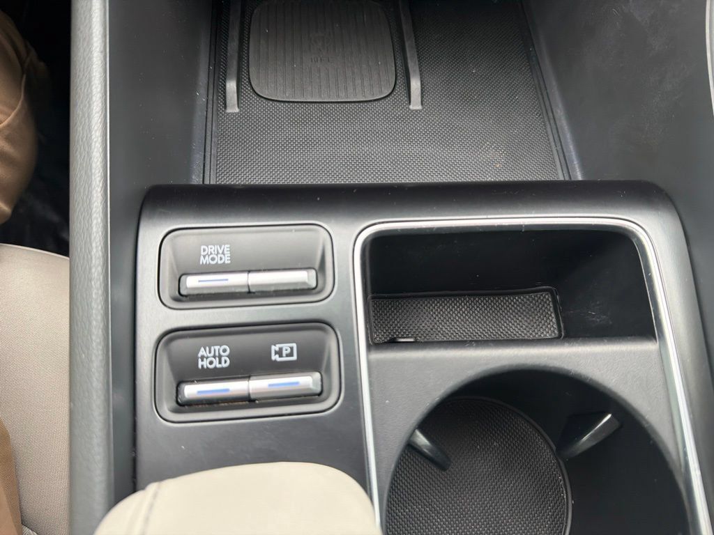 Used 2025 Hyundai Sonata SEL FWD image 29