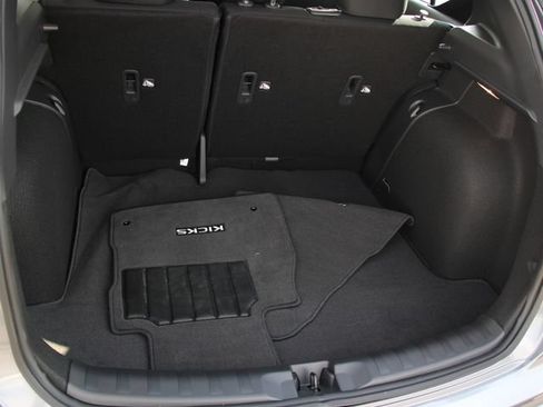 Used 2025 Nissan Kicks Play S FWD image 11