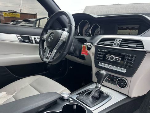Used 2013 Mercedes-Benz C 250 Sedan w/ Premium 1 Pkg image 33