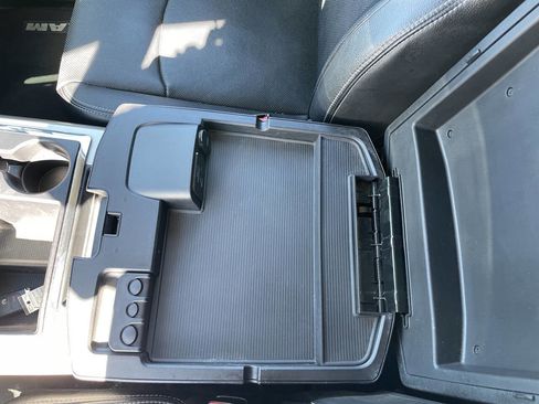 Used 2014 RAM 1500 Laramie w/ Convenience Group image 29