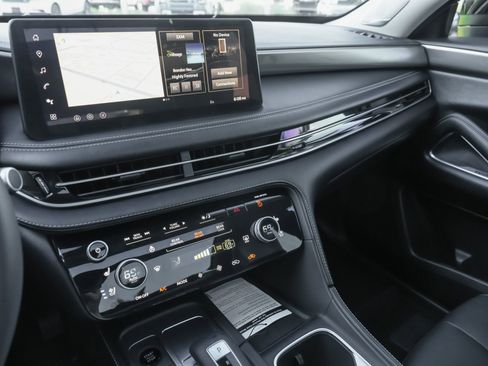 Used 2026 INFINITI QX60 Luxe w/ Cargo Package image 9