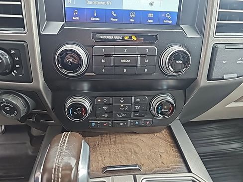 Used 2020 Ford F150 Limited w/ Trailer Tow Package image 18