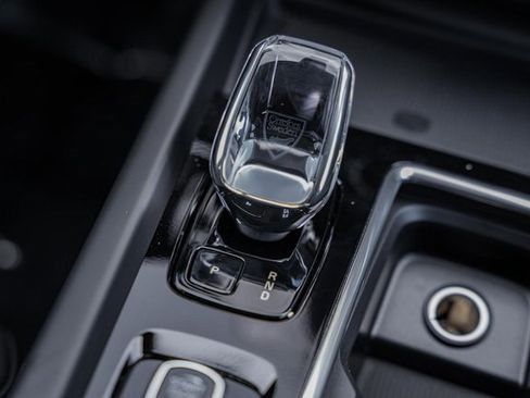 New 2026 Volvo XC60 B5 Plus w/ Protection Package Premier image 25