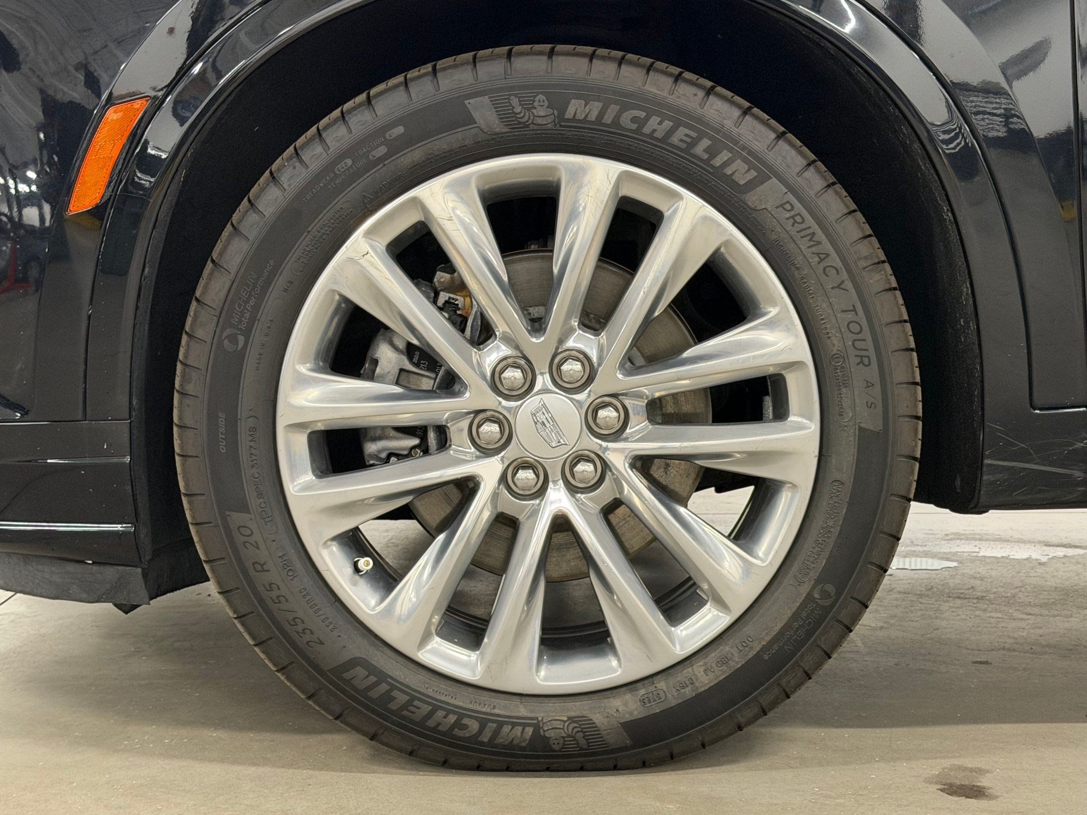 Used 2021 Cadillac XT6 Premium Luxury AWD/4WD image 12