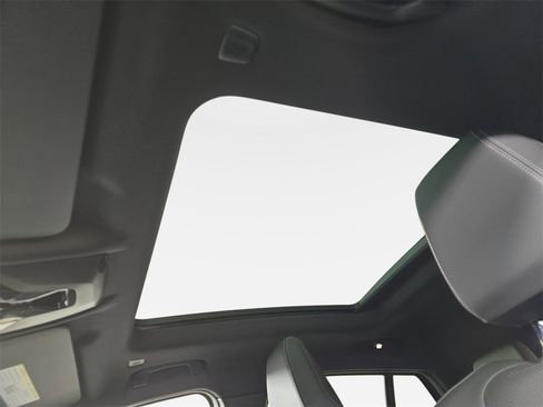 Certified 2025 BMW X2 xDrive28i image 29