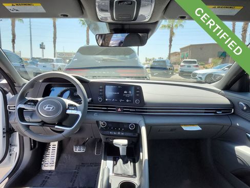 Used 2025 Hyundai Elantra Sport FWD image 14