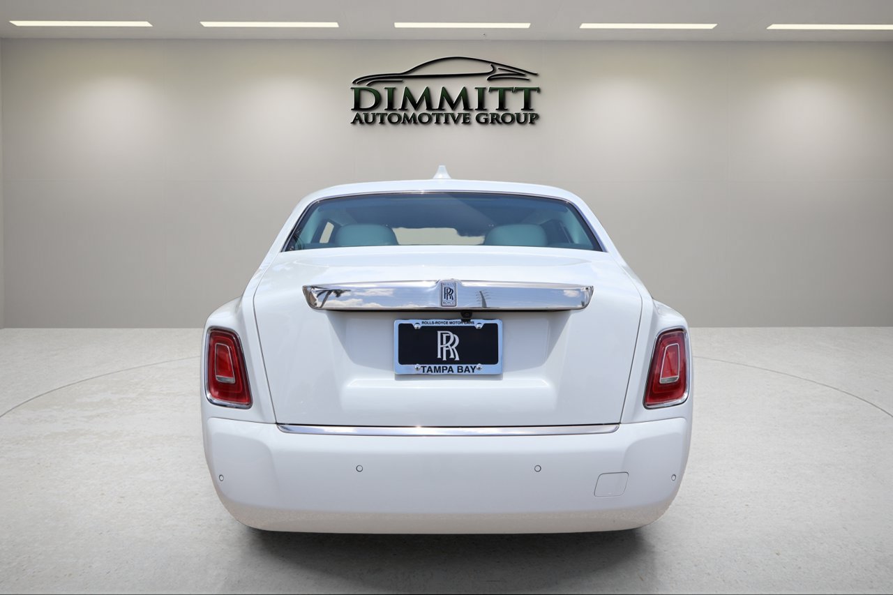 Certified 2023 Rolls-Royce Phantom Extended Wheelbase w/ Leather Finishing Pack RWD image 6