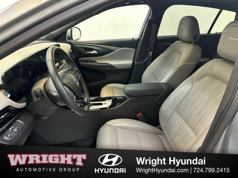 Used 2024 Buick Envista Avenir image 11