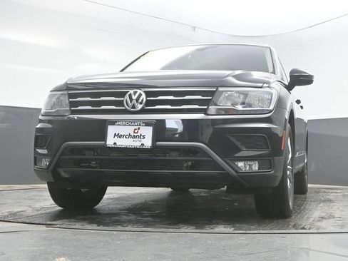 Used 2021 Volkswagen Tiguan SE AWD/4WD image 38