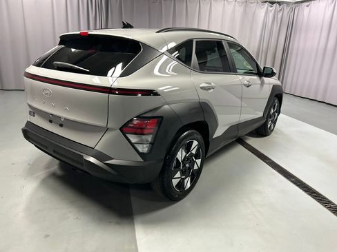 Used 2025 Hyundai Kona SEL image 7