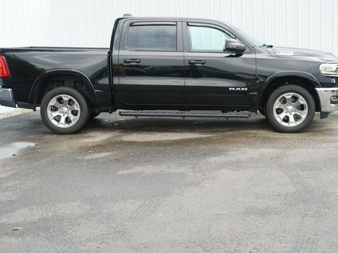 Used 2025 RAM 1500 Big Horn AWD/4WD image 2