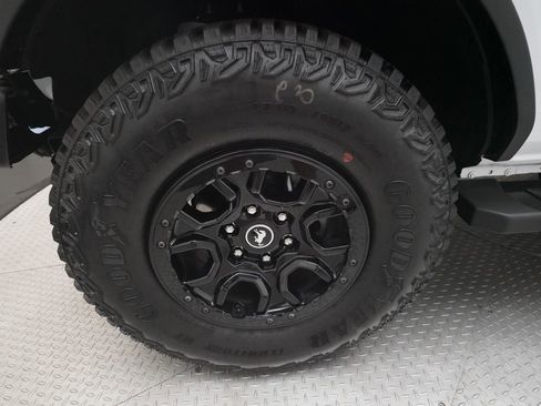 Used 2023 Ford Bronco Wildtrak AWD/4WD image 26