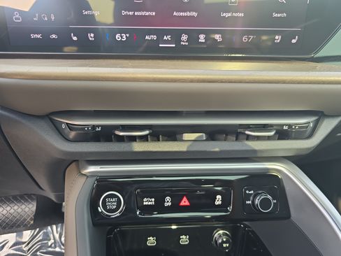 Certified 2025 Audi Q5 Premium Plus AWD/4WD image 18
