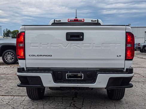 Used 2022 Chevrolet Colorado LT w/ Fleet Safety Package RWD image 5