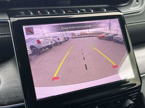 Used 2022 Jeep Grand Cherokee L Limited image 33