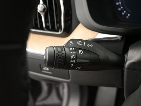 New 2026 Volvo XC60 B5 Core w/ Climate Package image 16