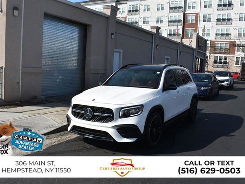 Used 2022 Mercedes-Benz GLB 250 4MATIC w/ AMG Line image 2