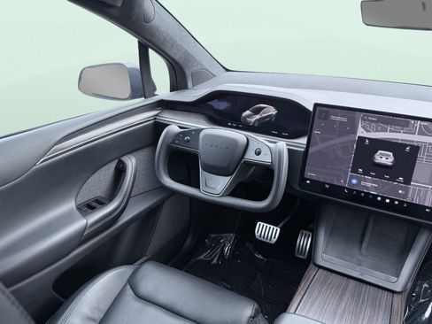 Used 2023 Tesla Model X image 63