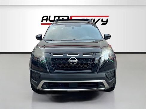 Used 2024 Nissan Pathfinder Rock Creek image 2
