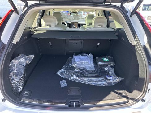 New 2026 Volvo XC60 T8 Ultra w/ Climate Package AWD/4WD image 18