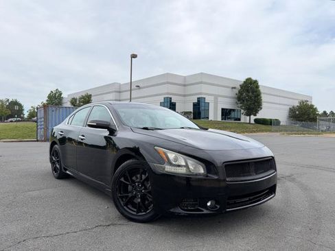 Used 2014 Nissan Maxima 3.5 SV w/ Technology Package FWD image 2