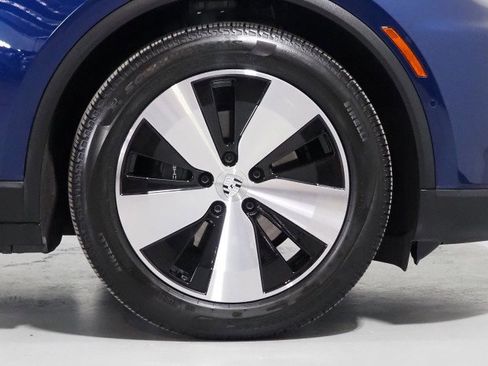 Used 2024 Porsche Macan 4 Electric image 63