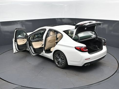 Used 2023 BMW 530i w/ Premium Package RWD image 2