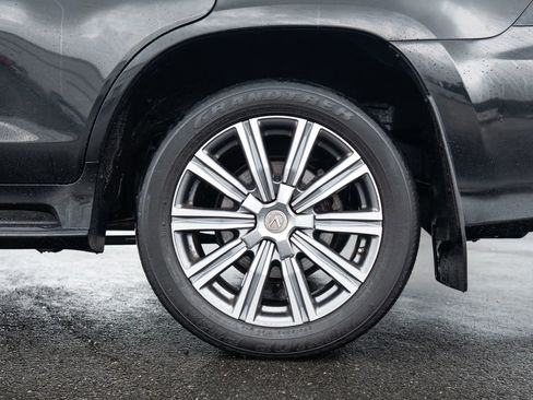 Used 2017 Lexus LX 570 4WD w/ Luxury Package image 15