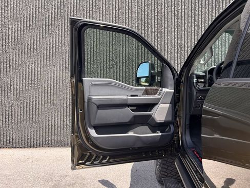 New 2026 Ford F250 Lariat w/ Black Appearance Package AWD/4WD image 14