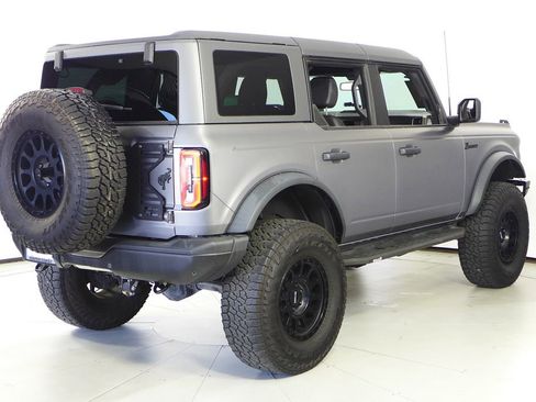 Used 2022 Ford Bronco Badlands image 7
