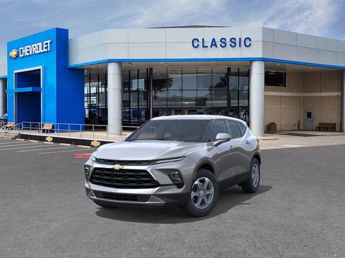 New 2026 Chevrolet Blazer LT image 8