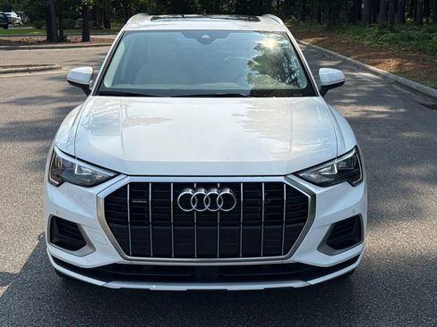 Used 2022 Audi Q3 2.0T Premium AWD/4WD image 2