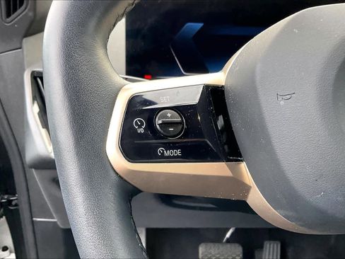 Used 2024 BMW iX xDrive50 image 19