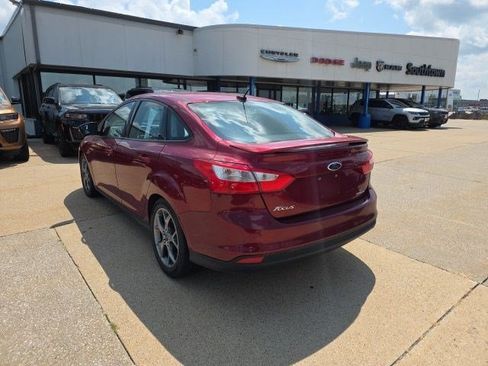 Used 2014 Ford Focus SE w/ Equipment Group 201A FWD image 6