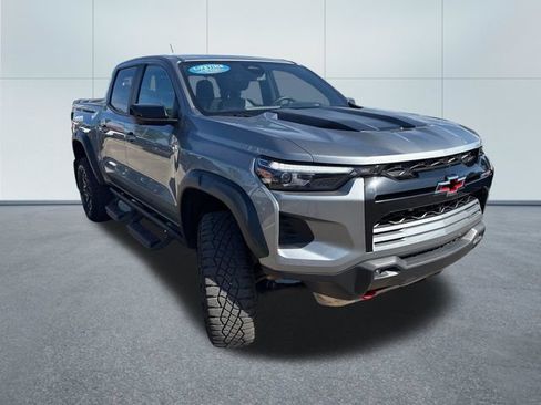 Used 2023 Chevrolet Colorado ZR2 w/ ZR2 Convenience Package III AWD/4WD image 5