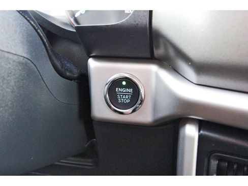 Used 2024 Ford Expedition XLT RWD image 21
