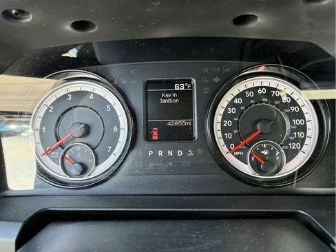 Used 2018 RAM 2500 Tradesman w/ Chrome Appearance Group AWD/4WD image 19