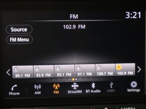 Used 2023 Nissan Rogue S image 39