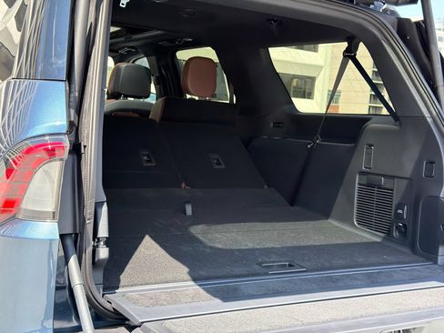 New 2027 Lincoln Navigator L Reserve AWD/4WD image 8