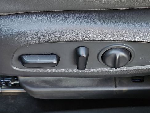 Certified 2021 Buick Encore GX Select w/ Advanced Technology Package image 26