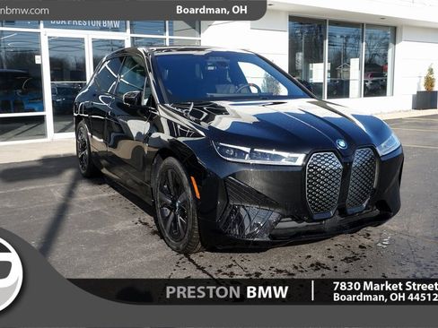 Used 2025 BMW iX M60 image 1