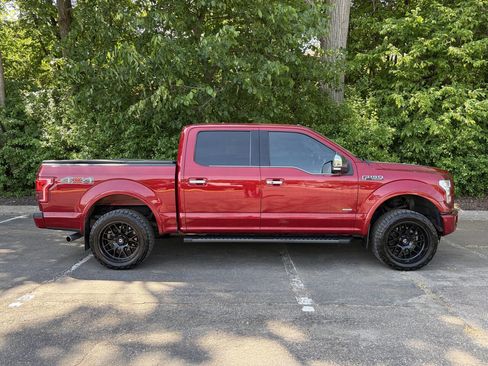 Used 2015 Ford F150 Platinum w/ Equipment Group 701A Luxury AWD/4WD image 4