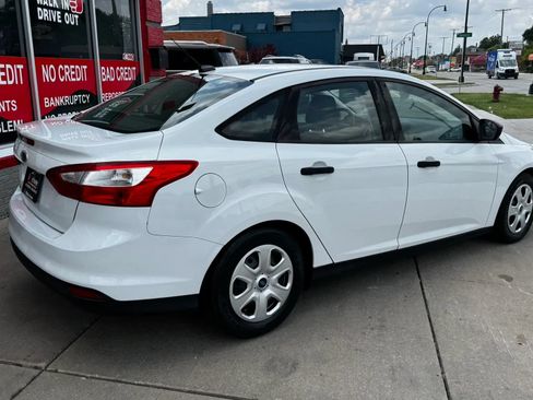 Used 2014 Ford Focus S FWD image 5